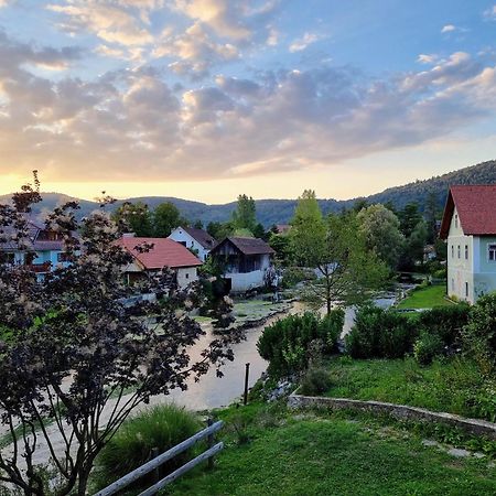Krka River Lodge Znojile pri Krki Exterior photo